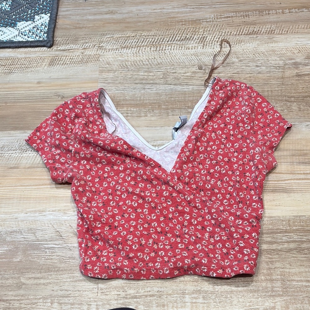 Arizona Jean Company Pink Cropped Fitted Blouse